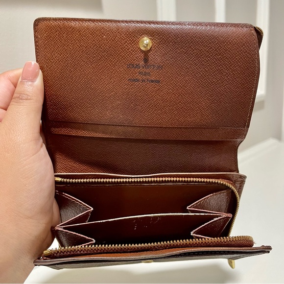 LV Monogram Tresor Wallet - Picture 4 of 10